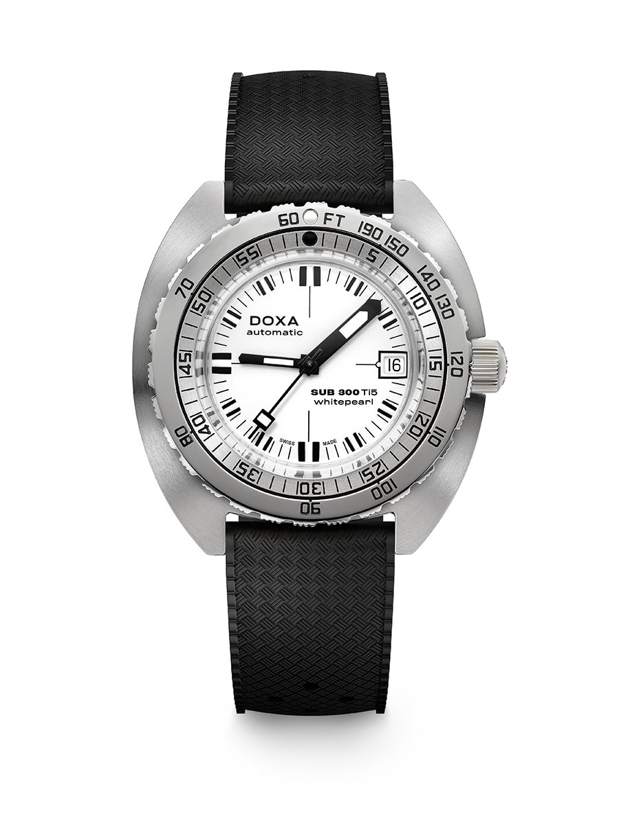 Doxa SUB 300 Ti5 Whitepearl: front