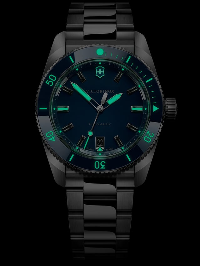 Victorinox Maverick Automatic: lumen