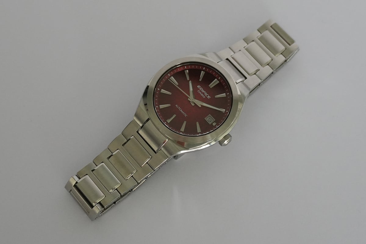 Casio Edifice Automatic EFK-200D-4A, steel watch with red dial