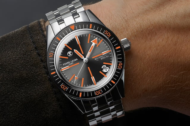 Favre Leuba Deep Raider Revival, wrist, title