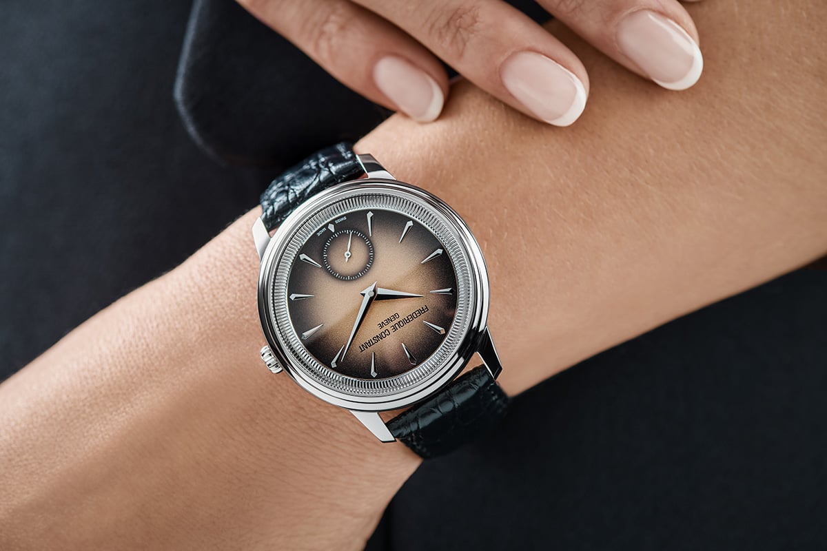 Frederique Constant Classics Moneta Handwinding: wrist