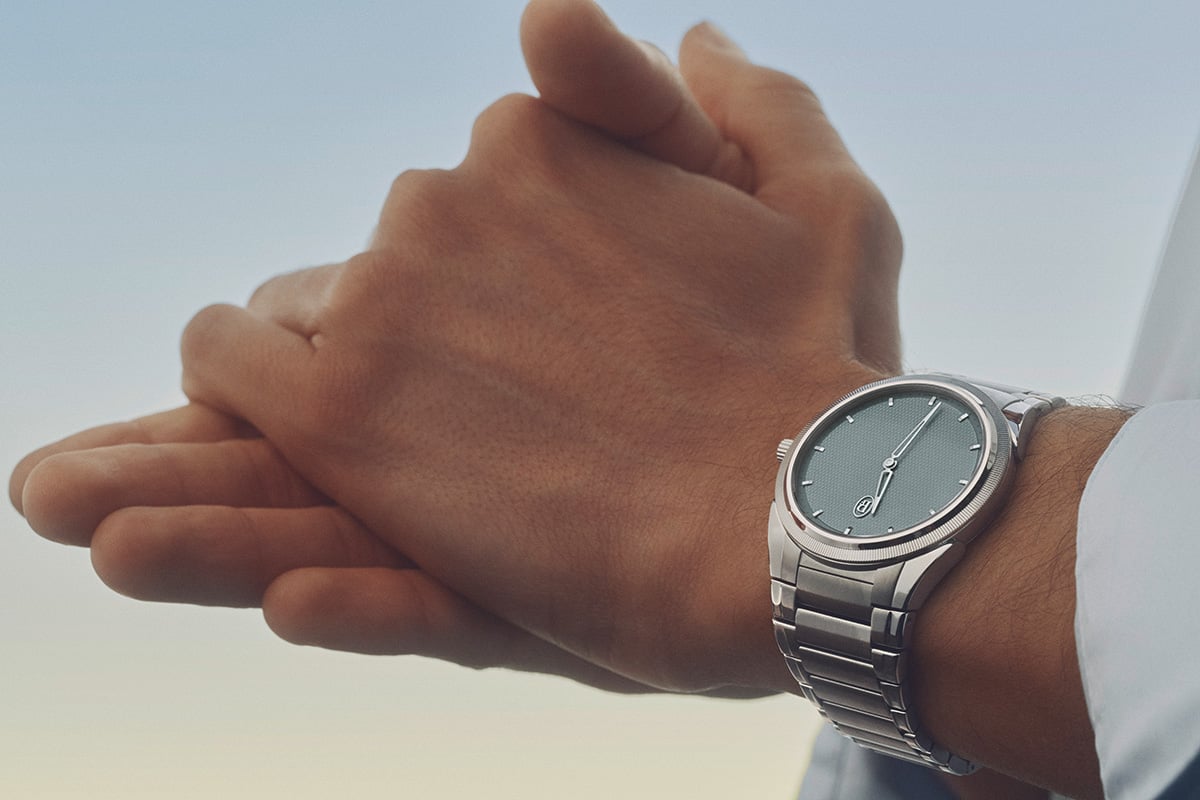 Parmigiani Fleurier Tonda PF Micro-Rotor Agave Blue, Steel, Wristshot