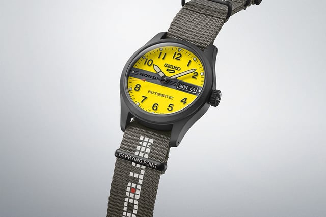 Seiko 5 Sports Field Series Motocompo Limited Edition HDB010K1: Front