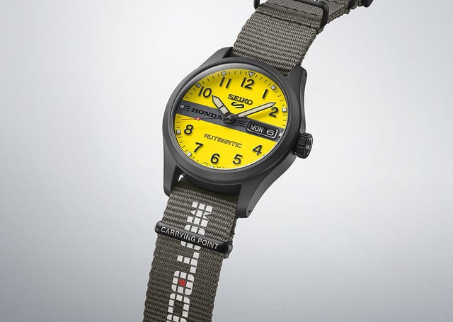 Seiko 5 Sports Field Series Motocompo Limited Edition HDB010K1: Front