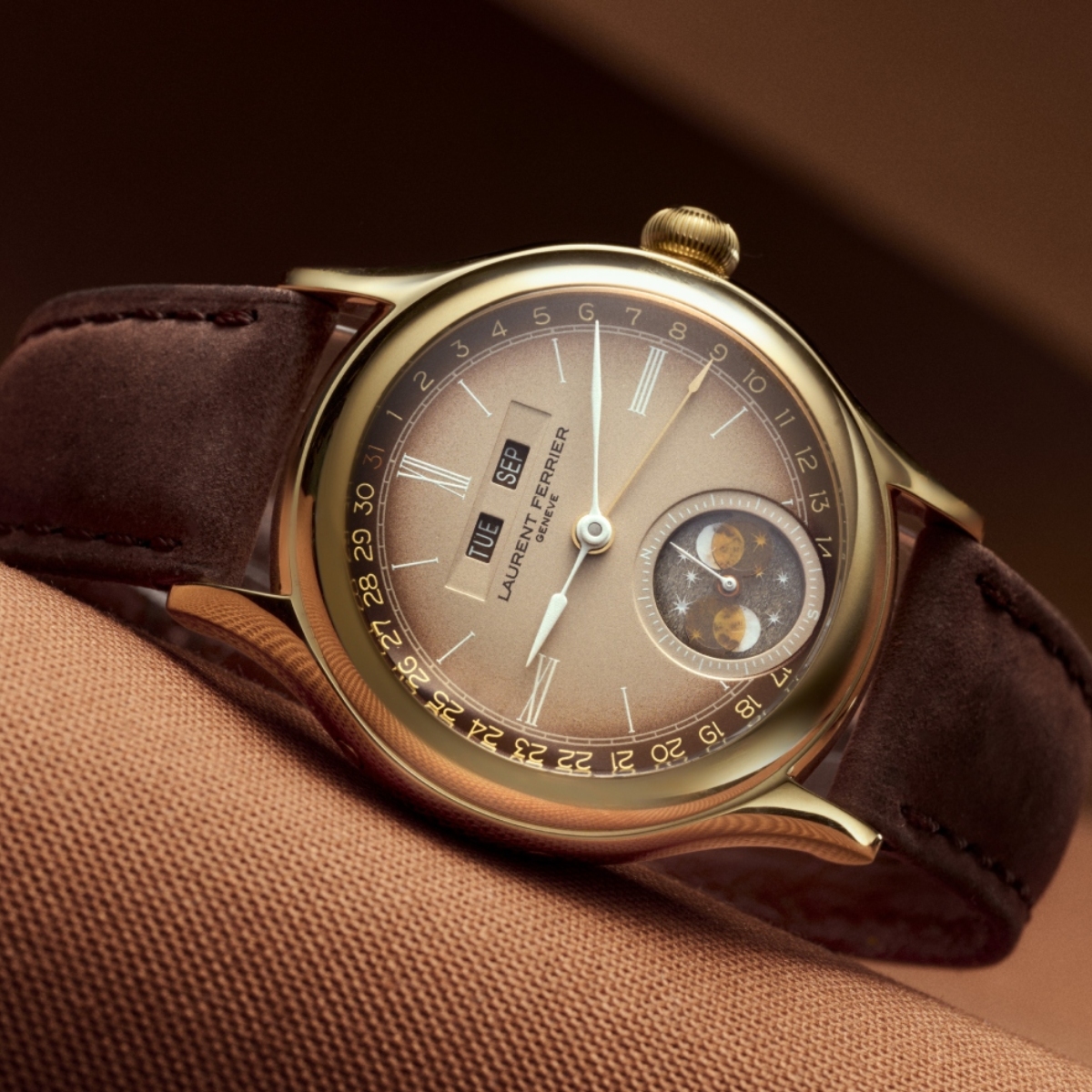 Laurent Ferrier Classic Moon Dusk dial