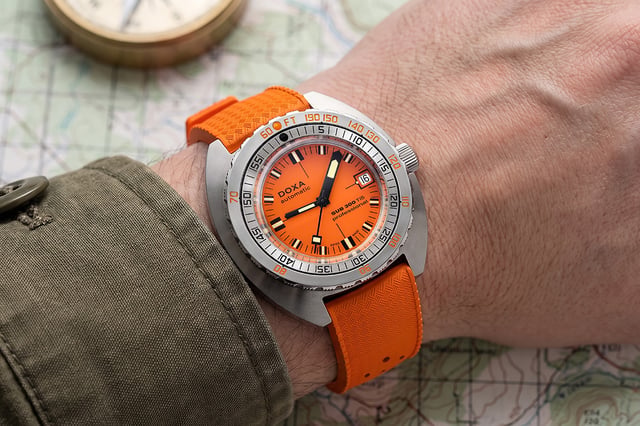 Doxa SUB 300 Ti5 Orange Professional: title 