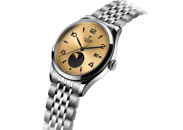 Tudor_1926_M91560-0001_DET_White.jpg