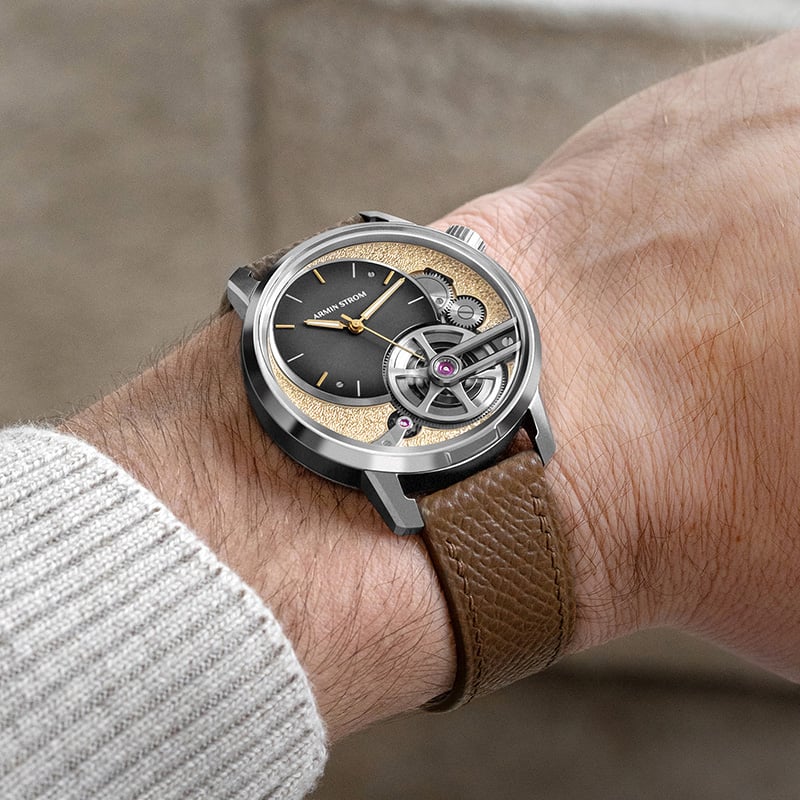 Armin Strom Tribute² Aurum, Wrist