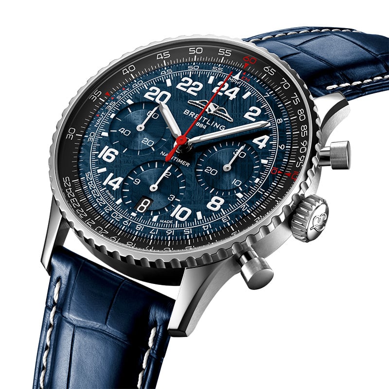 Breitling: Navitimer B02 Chronograph 41 Cosmonaute Artemis II, side and dial