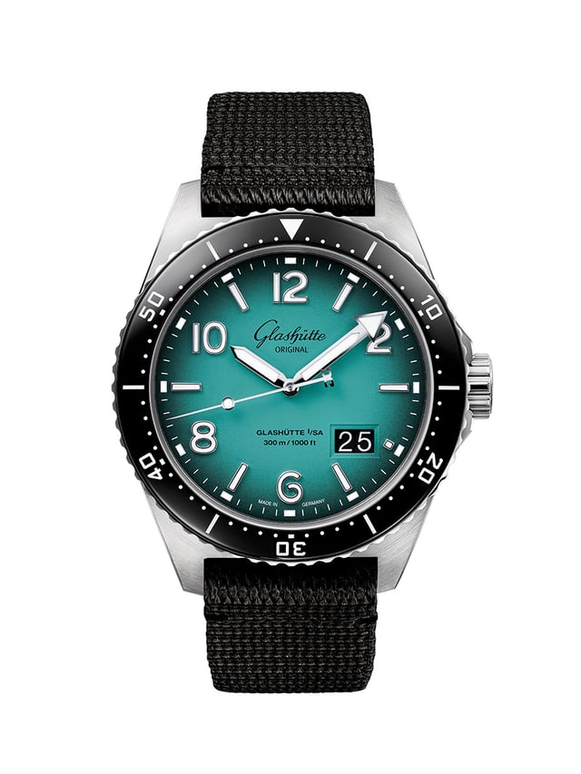 Glashütte Original SeaQ Panorama Date “Northern Tide“ Limited Edition: Front