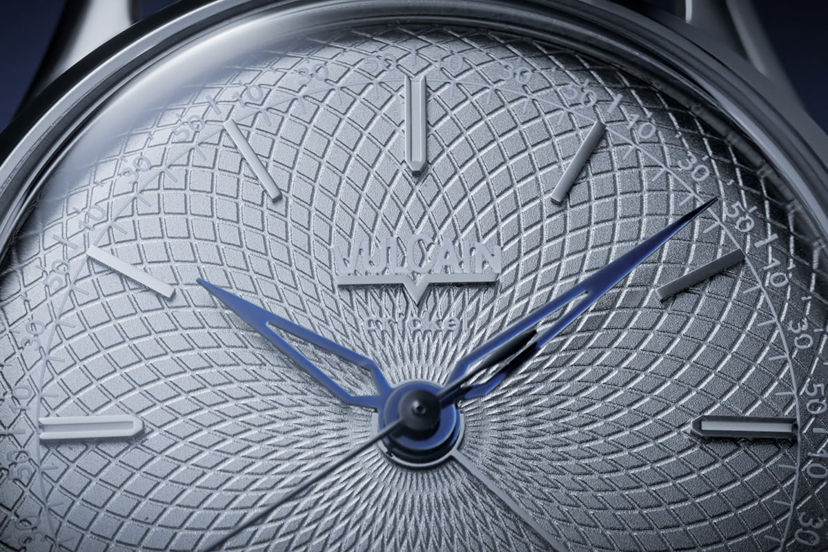 Vulcain Cricket Titanium: Dial