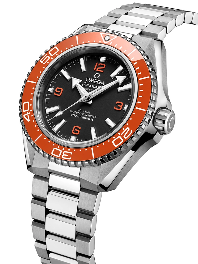 Omega-Planet-Ocean-Fourth-217.30.42.21.01.003_side.jpg