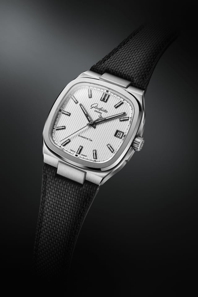 Glashuette Original The 70s Stereo Panel: Front