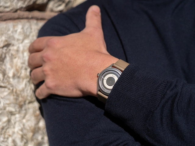 Lebond Attraction on the wrist