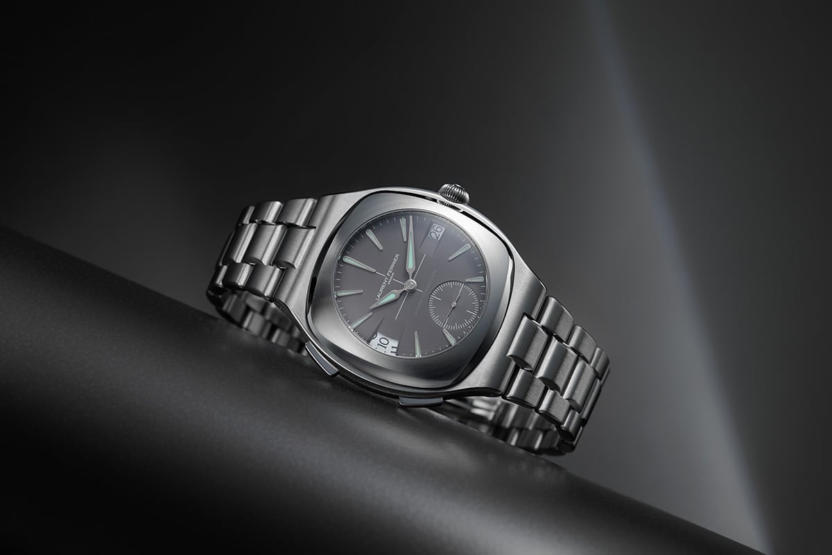 Laurent Ferrier: Sport Traveller Slate Grey 42mm, side
