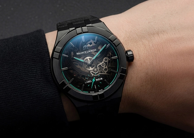 Maurice Lacroix: Aikon Automatic Label Noir, Wristshot
