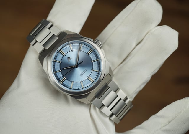 RZE Resolute 36 Halcyon