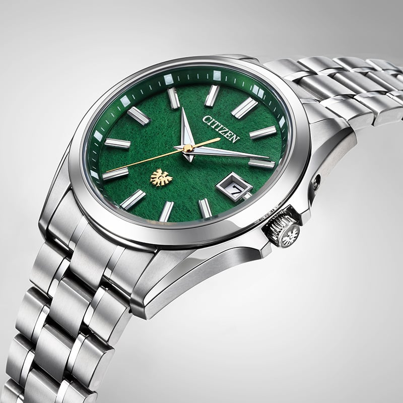 Citizen: The Citizen 50 Years of Eco-Drive, ref. AQ4091-56W, side