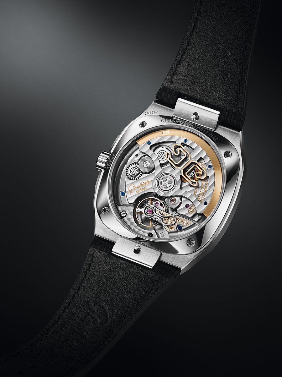 Glashuette Original The 70s: case back