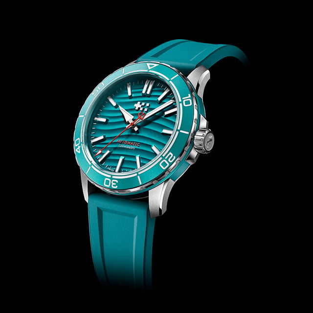 Christopher Ward The Trident 30x30: side