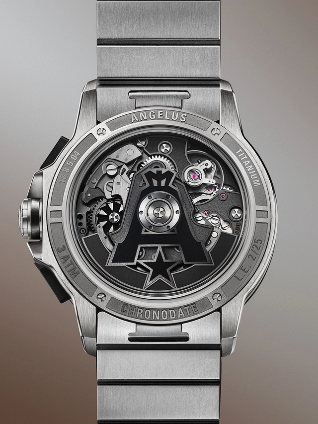 Angelus-Son-Chronodate-Gold-and-Titanium-Moka-Editions-BAck.jpg