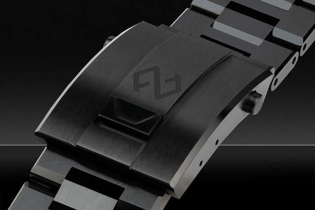 Formex-Essence-Ceramica Dark Matter-Clasp.jpg