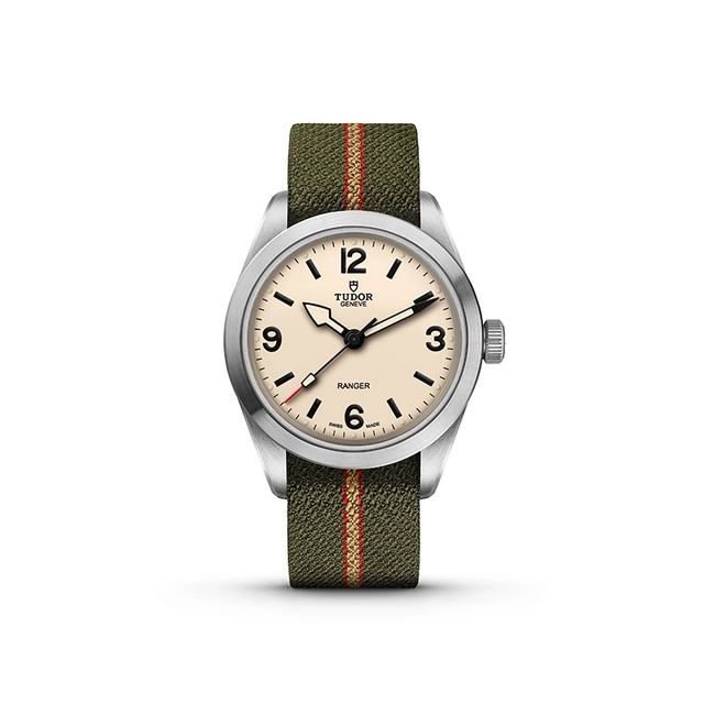 Tudor-Ranger-2025-M79950-0011-white-soldier.jpg