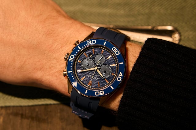 Citizen: Endeavor Chrono, CA4733-00L, Wrist