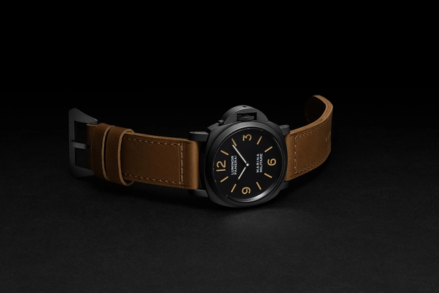 Panerai-Luminor-Marina-Militare-PAM05218_Side.jpg