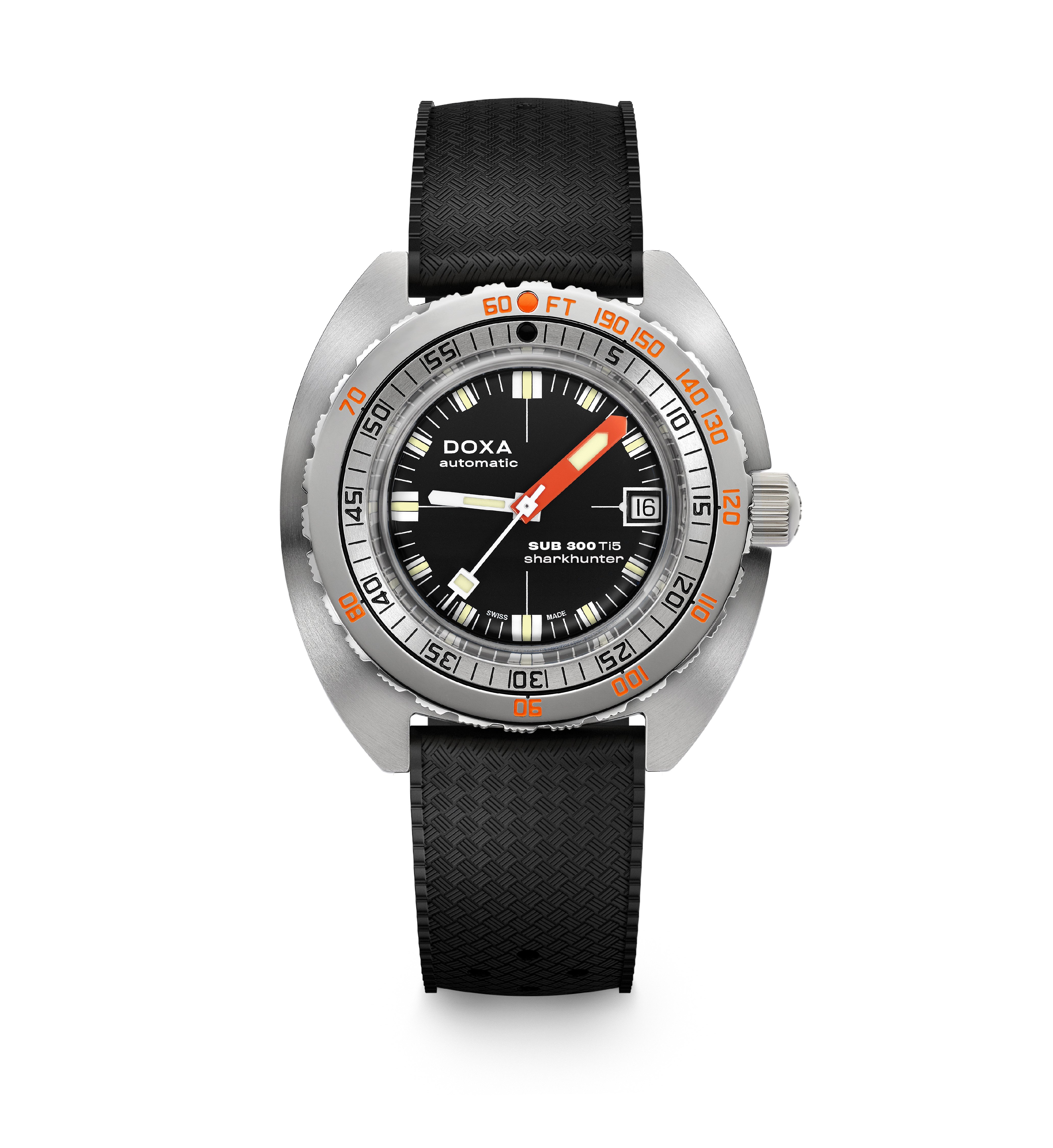 Doxa SUB 300 Ti5 Black Sharkhunter: Front
