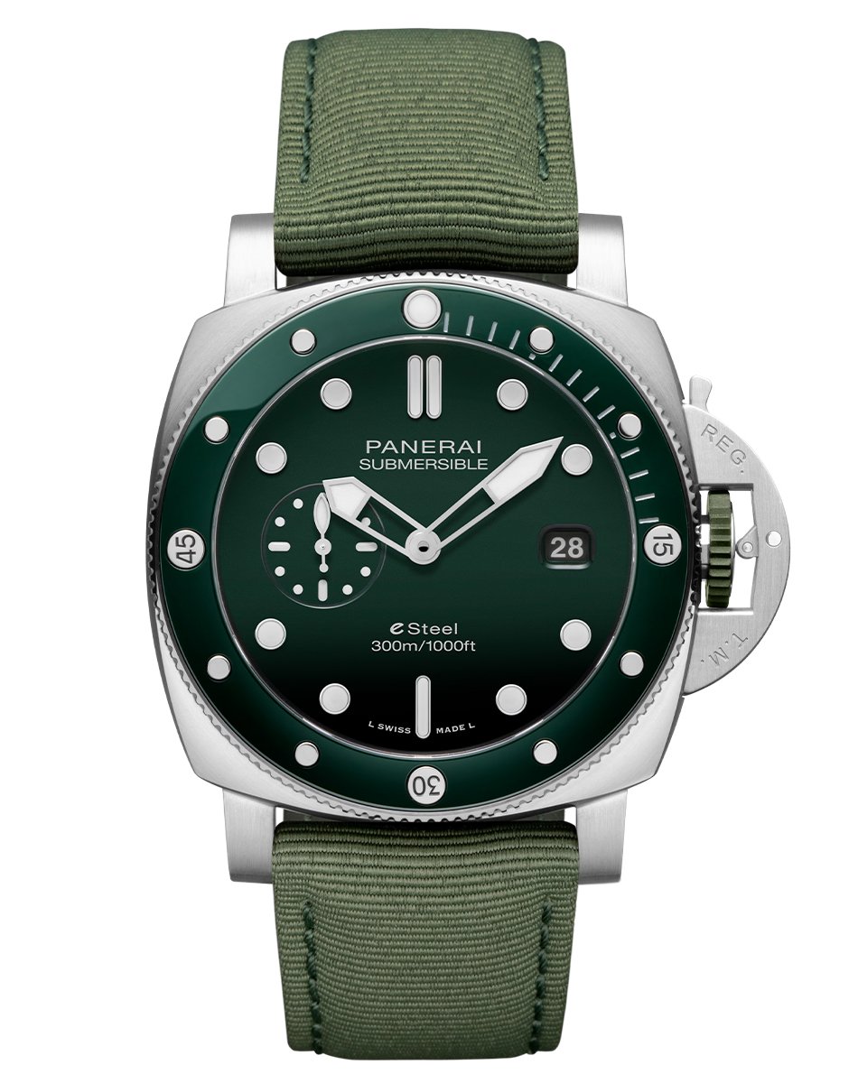 Panerai – Submersible eSteel PAM01287, automatic dive watch
