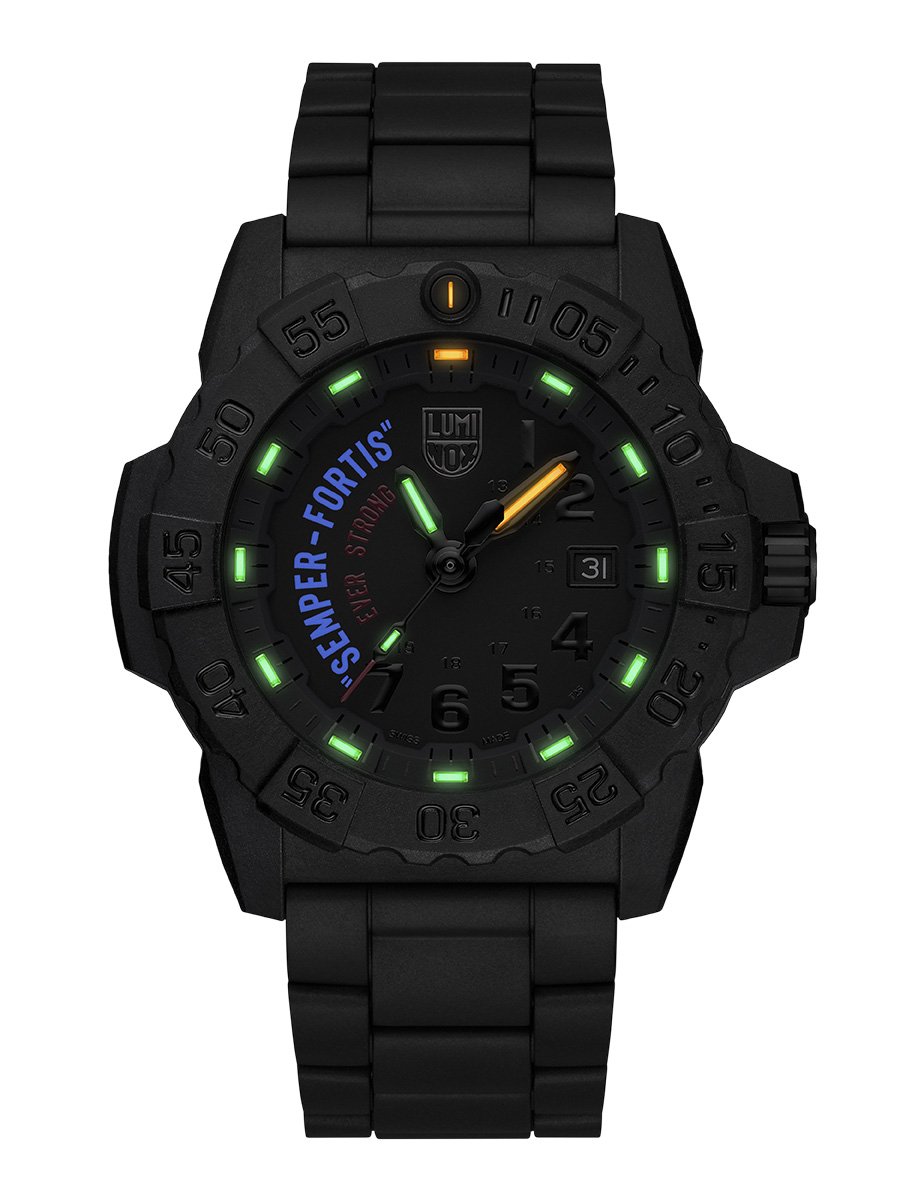 Luminox Navy Seal 3500 Semper Fortis: Lume