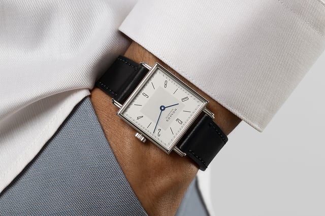 Nomos Tetra 27: title