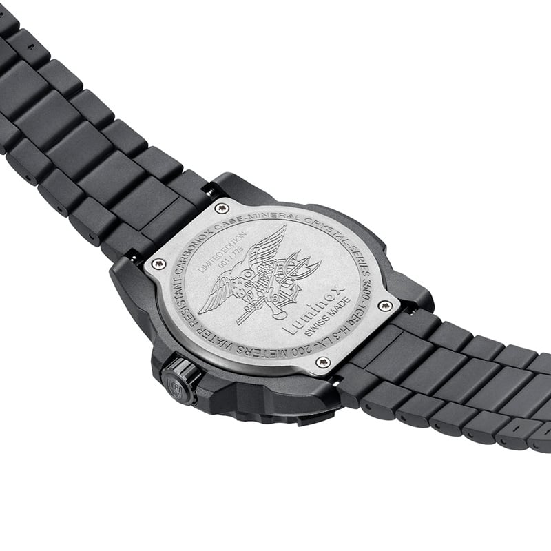 Luminox Navy SEAL 3500 "Semper-Fortis": case back