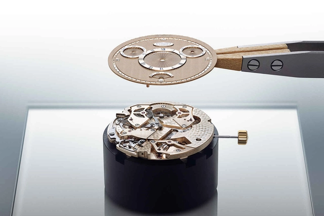 Breguet-Classique-7225-Dial 
