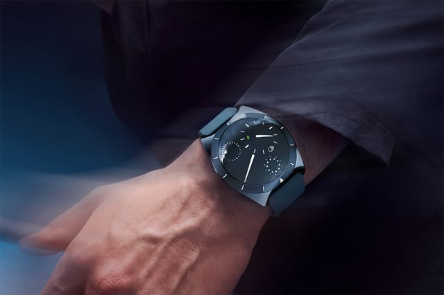 Ressence Type 10: wrist