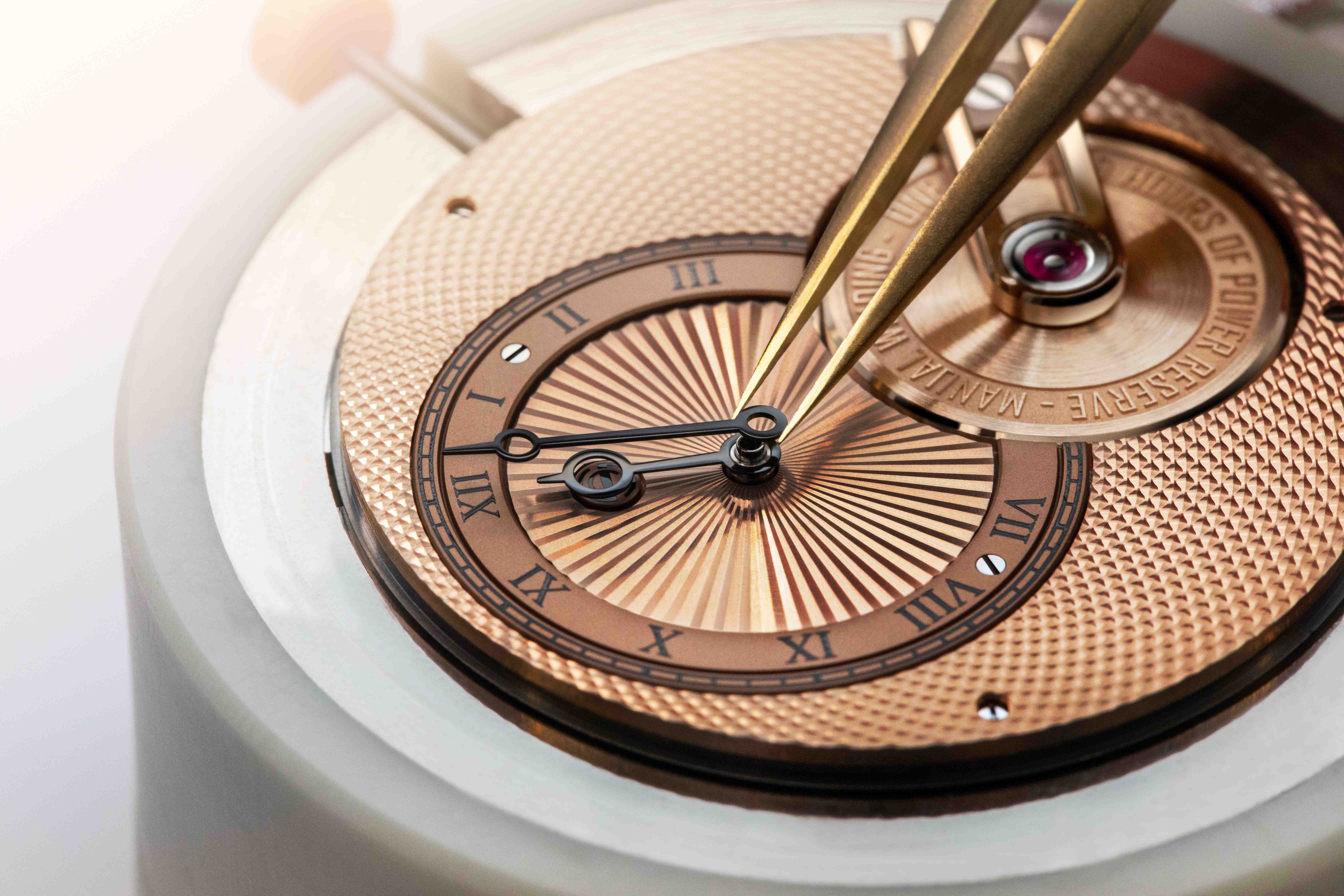 Armin Strom Tribute³ Au750: dial, making of 