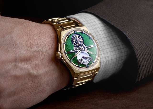 Czapek Antarctique Tourbillon Victory Green: wristshot, title