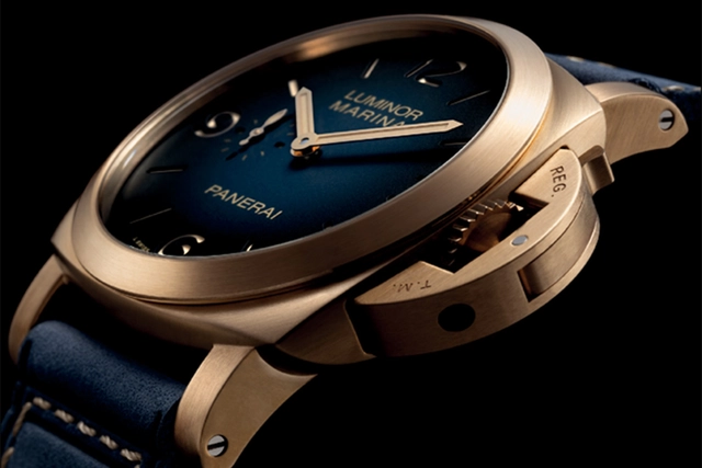 Panerai-Luminor-Marina-Bronzo-PAM01678-side.jpg