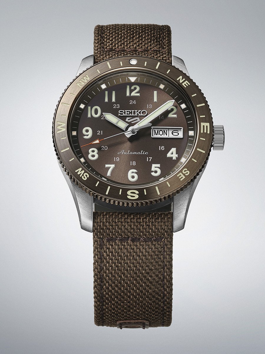Seiko 5 Sports Field HDB009K1, Front