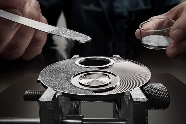 Jaeger-LeCoultre_Master_Ultra-Thin_Tourbillon_Enamel _Powder.jpg