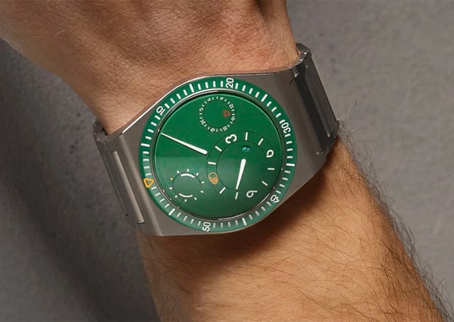 Ressence Type 7 Cactus: wrist, title