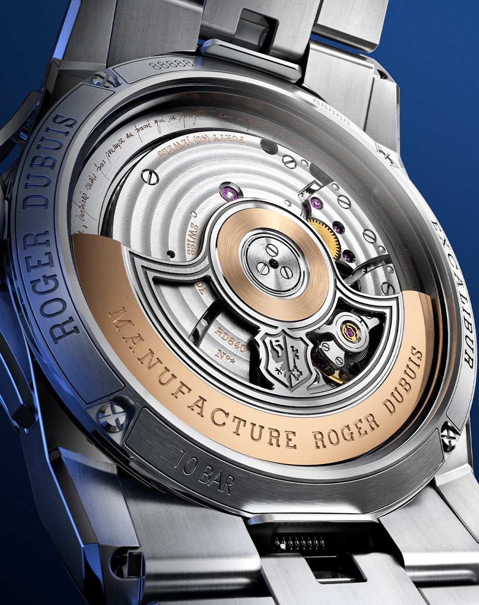 Roger Dubuis – Excalibur Biretrograde Calendar Cosmic Blue, stainless steel watch with automatic caliber, blue dial, and calendar function