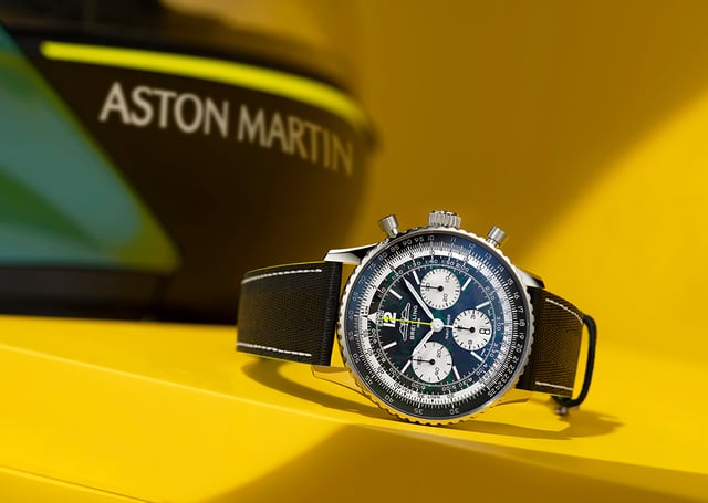  Breitling: Navitimer B01 Chronograph 43 Aston Martin Aramco Formula One Team, Team