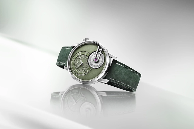 Armin_Strom_Tribute1_Green_AMB.jpg