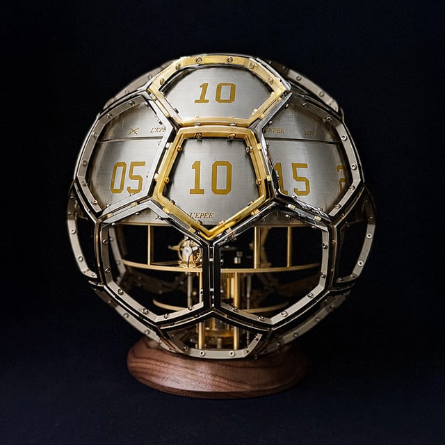 L’Epée The Football, Two-Tone with Gold Numerals: Front