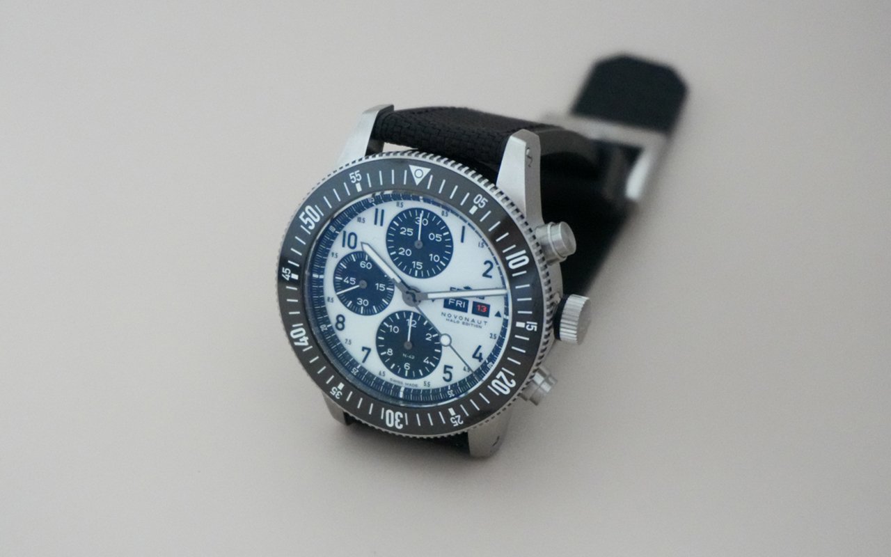 Fortis Novonaut N-42 Halo, black watch