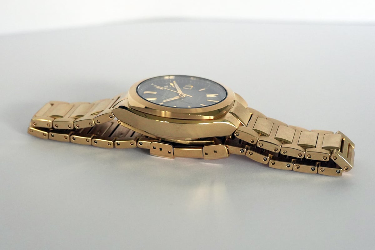 Casio Edifice EFK-200DG-5A, gold-tone, profile