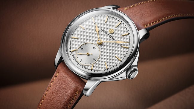 Tutima Patria 6612-09: Titel