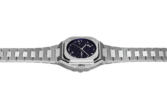 Bell & Ross: BR-05 36 MM Blue Diamond Eagle, side